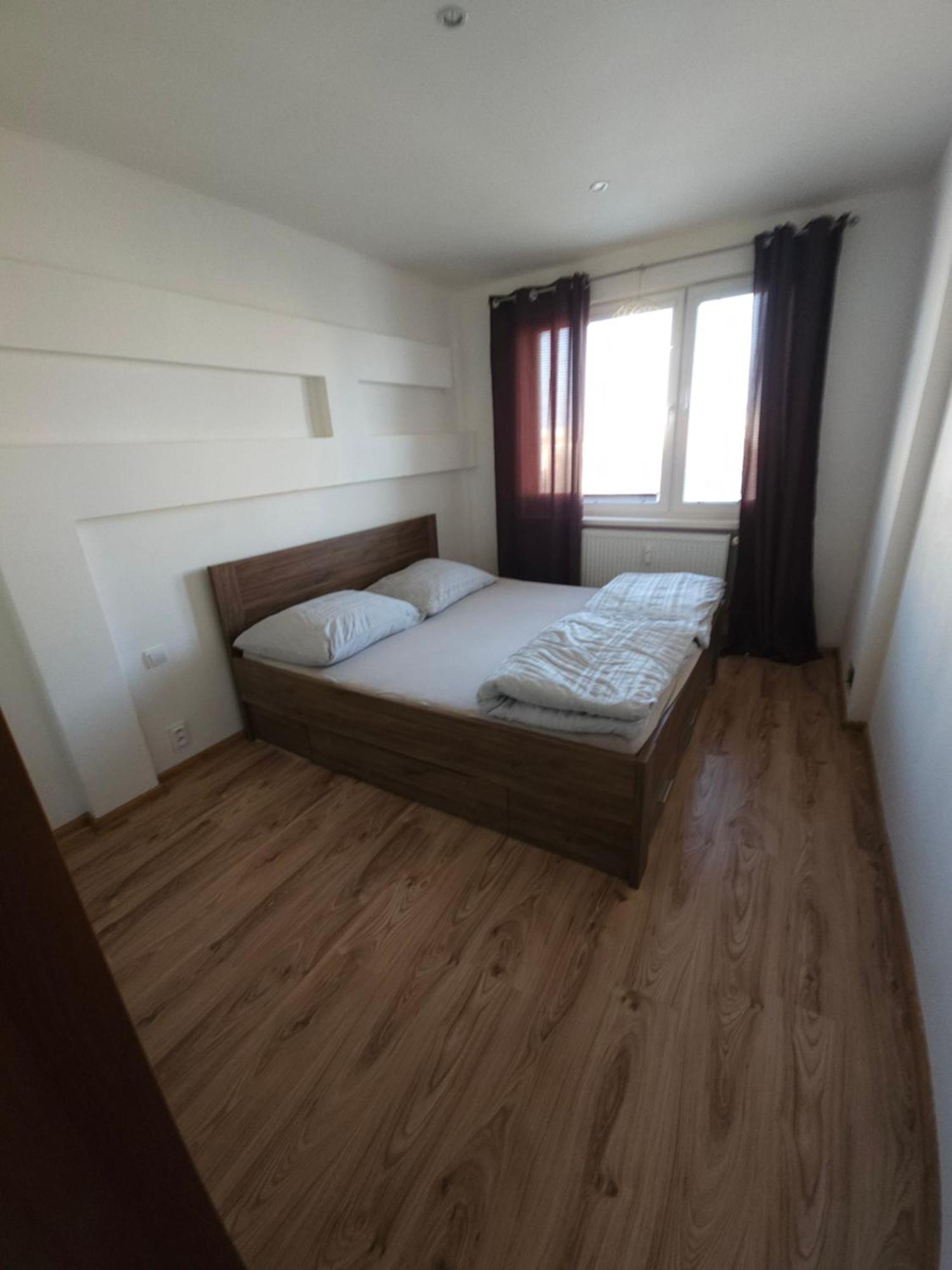 3 Izbovy Byt Prievidza Camera foto